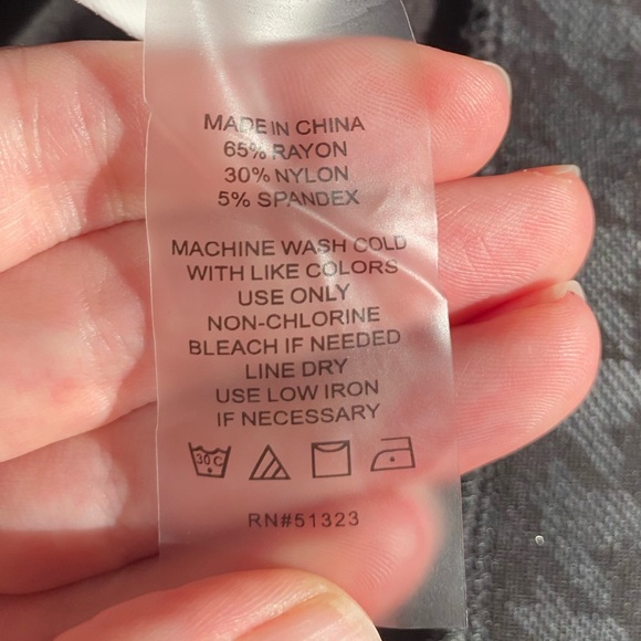 Vince Camuto High-Waisted Houndstooth Leggings size L - Picture 3 of 5